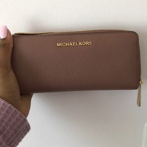 MK wallet